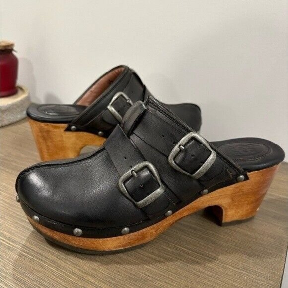 Ariat Shoes - Ariat Black Bridlespur Leather Buckles Wooden Mules Women’s Size 9.5